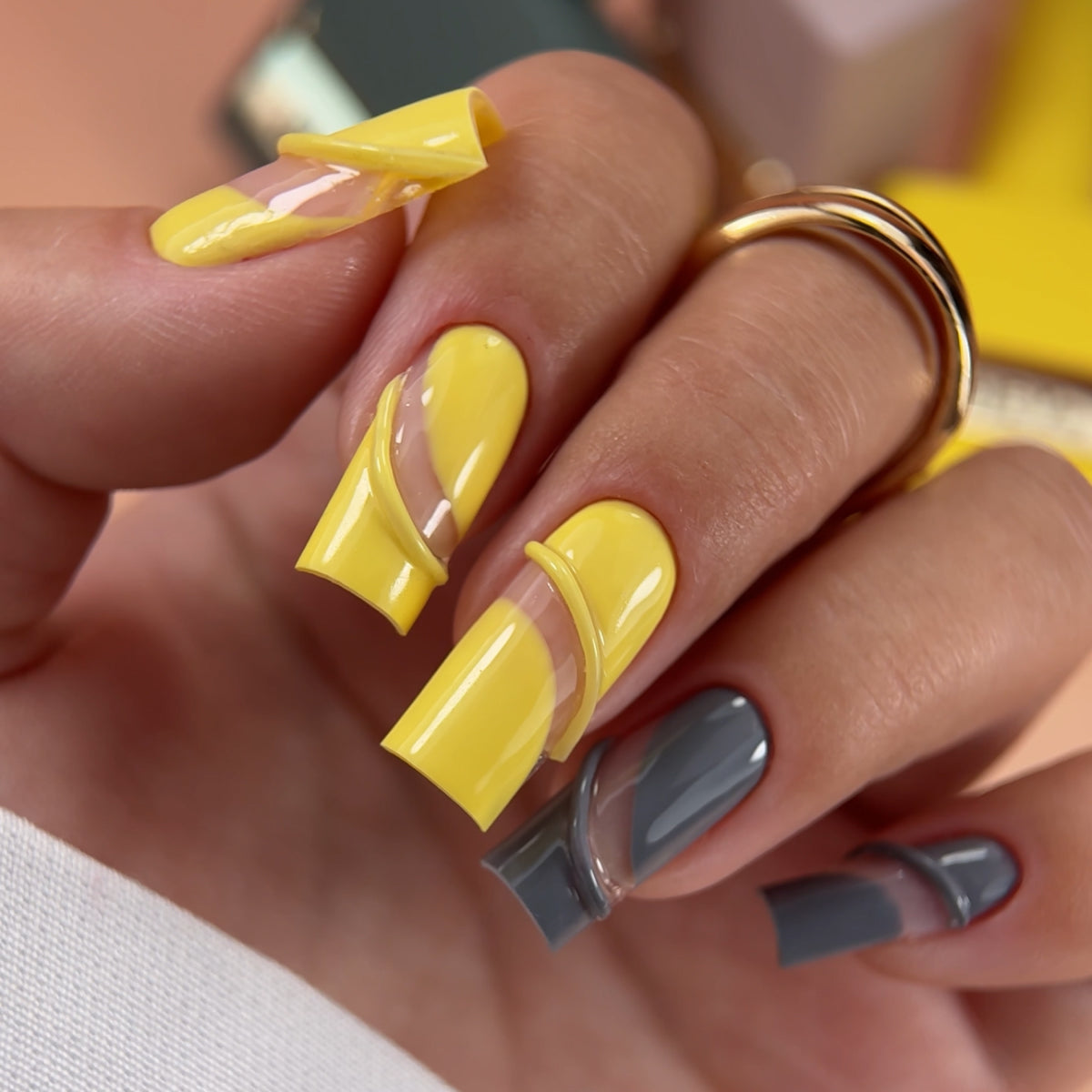 HEYLOVE - Gel Polish Sunshine, 15ml-1